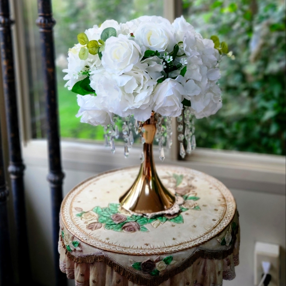 New Elegant White Rose Floral Arrangement with Hanging Crystals And Gold Stand